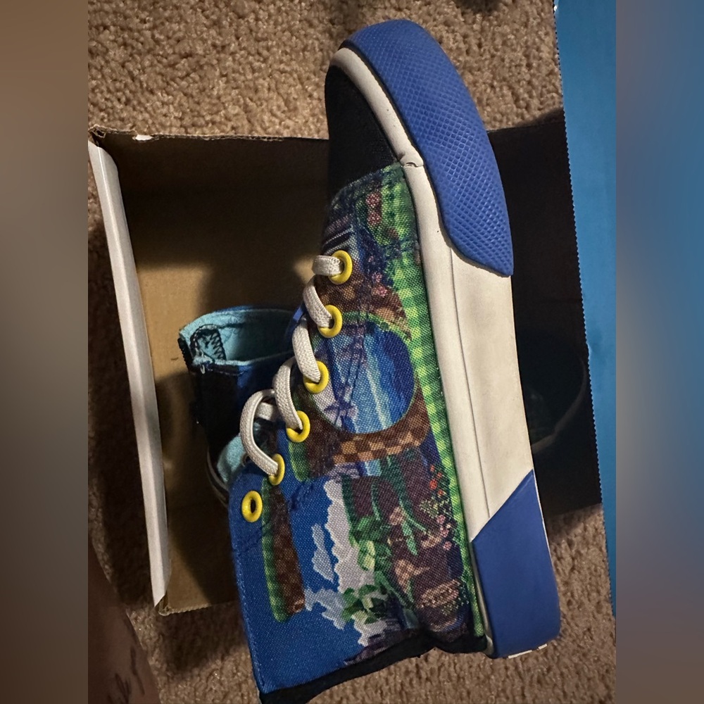 Sonic the Hedgehog Kids High-Top Sneakers - Blue and sleepers bundle - Picture 7 of 15